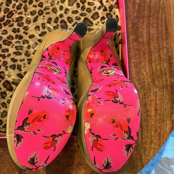 Betsey Johnson Dita Blush Platform Heels - Picture 7 of 10